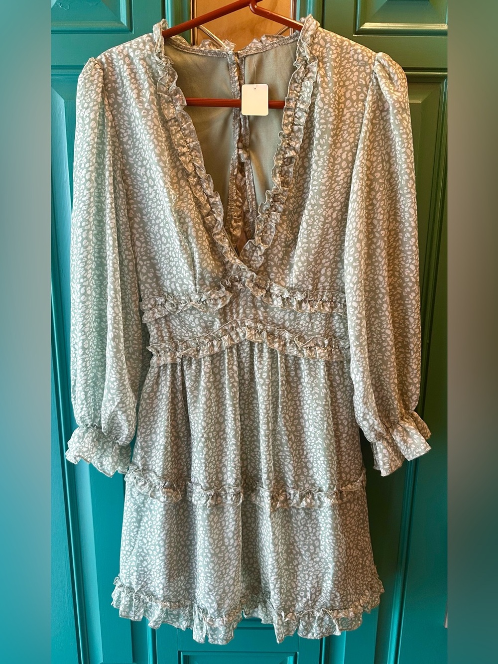 Boutique Sage Green Animal Print Ruffle Tiered Mini Dress Balloon Sleeve Size S